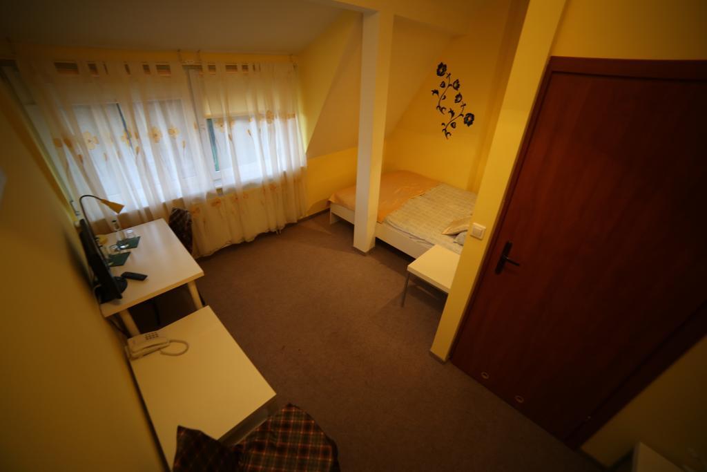 Motel Silver Konstantynów Łódzki Habitación foto
